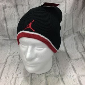 Jumpman Nike Youth Black & Red Beanie OSFM